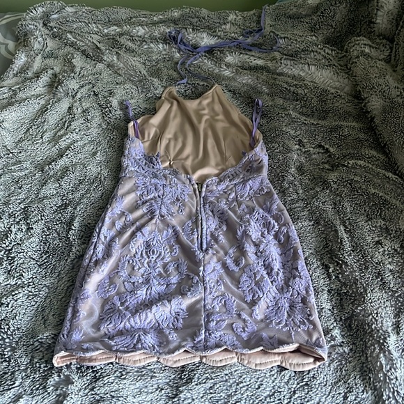 Cute violet lace dress - Picture 2 of 6